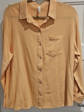 Gentle Fawn Peach Button Front Top